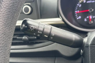 Vehicle Thumbnail 34