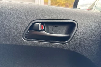 Vehicle Thumbnail 40