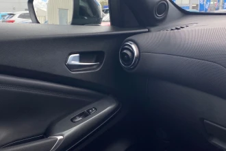 Vehicle Thumbnail 34