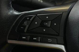Vehicle Thumbnail 30