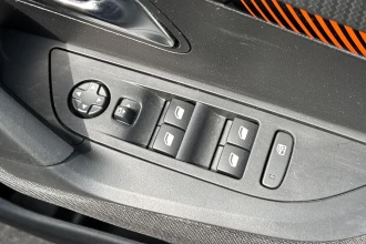 Vehicle Thumbnail 26
