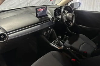 Vehicle Thumbnail 14