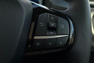 Vehicle Thumbnail 32