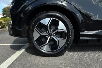 Vehicle Thumbnail 9