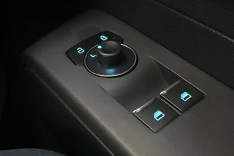 Vehicle Thumbnail 25