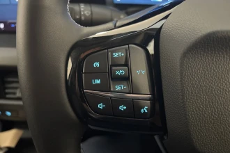 Vehicle Thumbnail 26