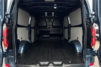 Vehicle Thumbnail 17
