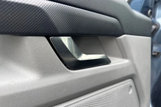 Vehicle Thumbnail 26