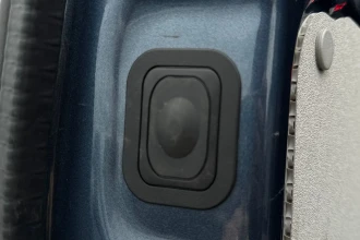 Vehicle Thumbnail 30