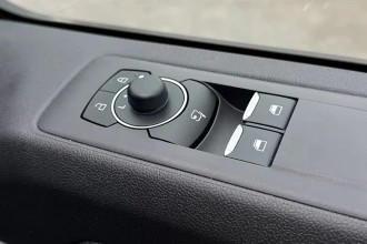 Vehicle Thumbnail 33