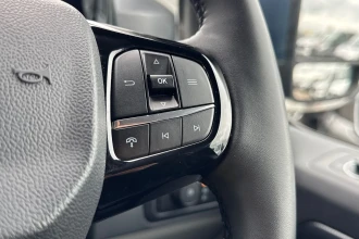 Vehicle Thumbnail 42