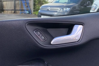 Vehicle Thumbnail 27