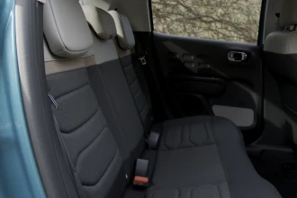 Vehicle Thumbnail 8