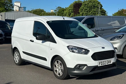Ford Transit Courier Listing Image