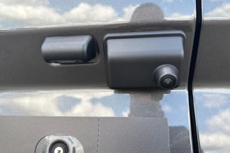 Vehicle Thumbnail 18