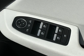 Vehicle Thumbnail 29
