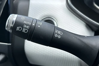 Vehicle Thumbnail 34