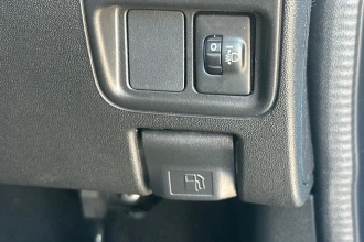 Vehicle Thumbnail 22