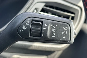 Vehicle Thumbnail 30