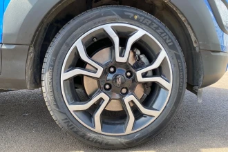 Vehicle Thumbnail 18