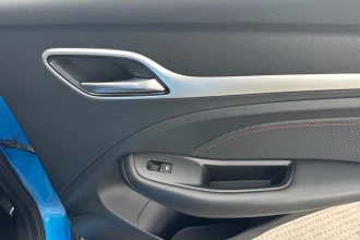 Vehicle Thumbnail 35