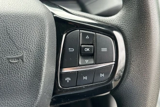 Vehicle Thumbnail 25
