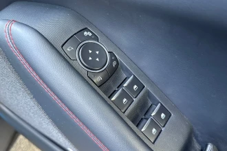 Vehicle Thumbnail 18