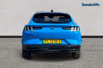 Vehicle Thumbnail 6