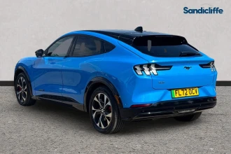 Vehicle Thumbnail 7