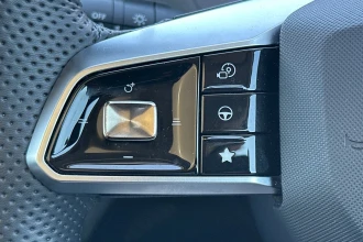 Vehicle Thumbnail 30