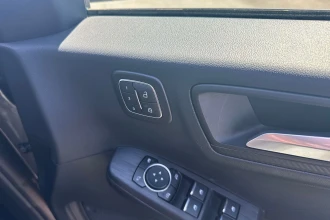 Vehicle Thumbnail 26