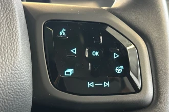 Vehicle Thumbnail 46