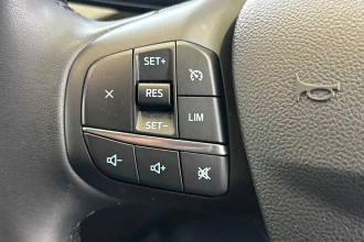 Vehicle Thumbnail 30