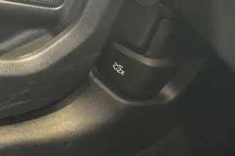 Vehicle Thumbnail 38