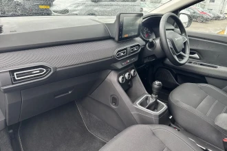 Vehicle Thumbnail 14