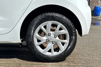 Vehicle Thumbnail 19