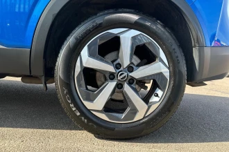 Vehicle Thumbnail 18