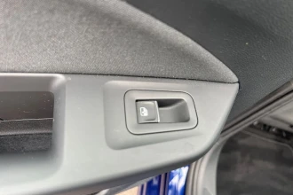 Vehicle Thumbnail 26