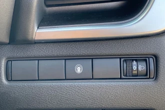 Vehicle Thumbnail 33