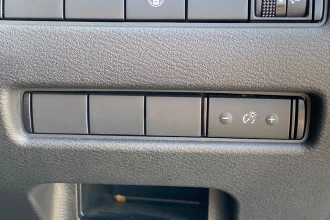 Vehicle Thumbnail 34