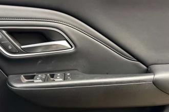 Vehicle Thumbnail 12
