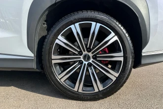 Vehicle Thumbnail 11