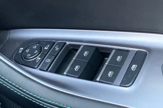 Vehicle Thumbnail 32