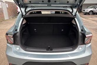 Vehicle Thumbnail 14