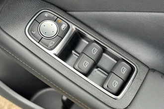 Vehicle Thumbnail 24