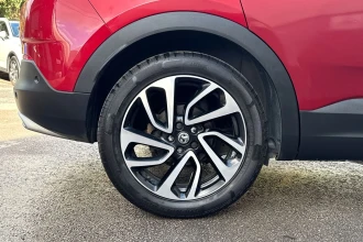 Vehicle Thumbnail 11