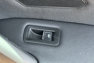 Vehicle Thumbnail 25
