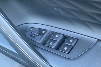 Vehicle Thumbnail 30