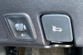 Vehicle Thumbnail 34