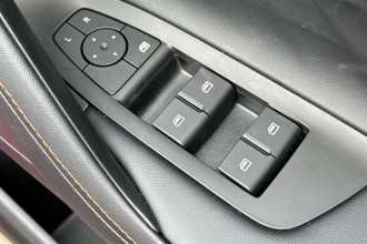 Vehicle Thumbnail 40